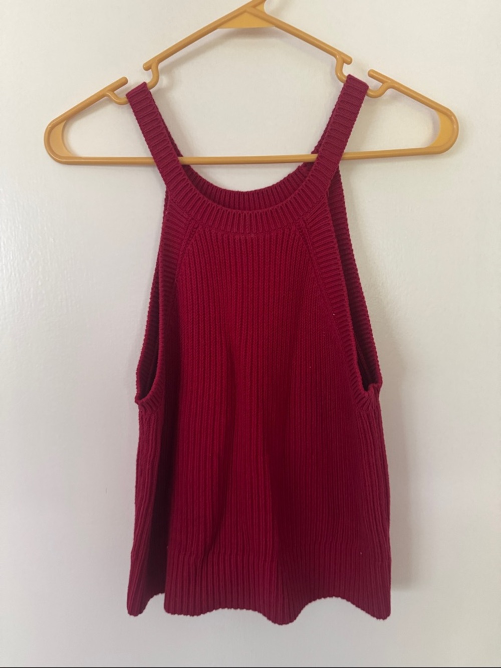Express Ribbed Tank Top in Wine Red